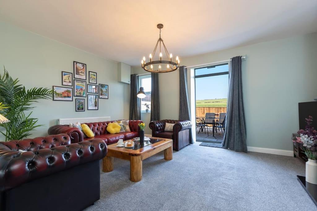 Auckland View - A Comfy & Spacious 4Bed With Views Coundon Zewnętrze zdjęcie