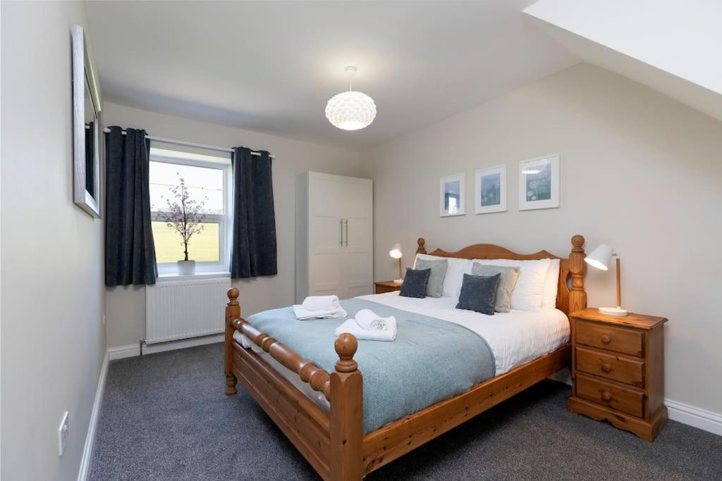 Auckland View - A Comfy & Spacious 4Bed With Views Coundon Zewnętrze zdjęcie